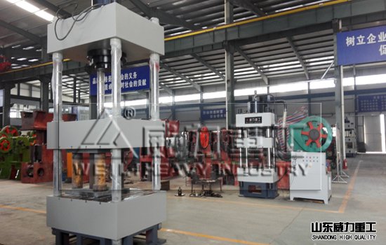 315噸四柱油壓機(jī)廠家定做生產(chǎn)